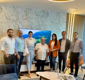 Apartamentos RD firma acuerdo con Pepe Hidalgo para lanzar proyectos turísticos
