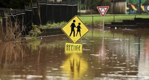 Australia ordena evacuar a miles de personas por inundaciones en Sídney