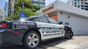 Dos personas son asesinadas y quemadas dentro de un coche cerca de San Juan