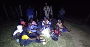 (VIDEO) El Cesfront sorprende y atrapa 19 haitianos indocumentados entraron por Dajabón