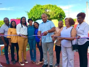 Alcalde Claudio Paulino inaugura bulevar y parador fotográfico en Boyá