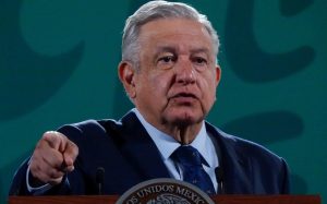 López Obrador prioriza rescate de mineros y promete que habrá justicia