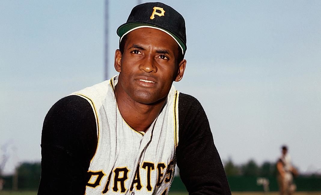 La familia del fallecido Roberto Clemente demanda al Gobierno de