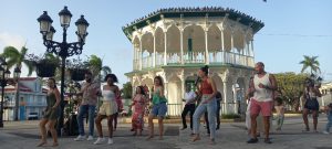 (VIDEO) Realizan en Puerto Plata primer taller para aprender a bailar bachata