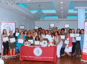 Cámara Comercio Mujeres NY concluye curso “El dinero cuenta”