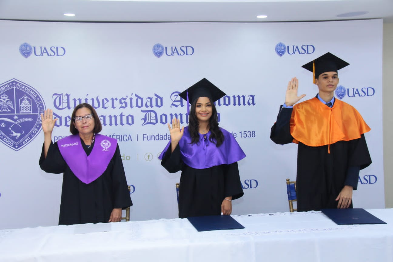 UASD Gradúa 2 Mil 162 Profesionales De Grado Y Postgrado