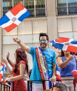 Manny Cruz fue elegido padrino del Desfile Dominicano en NY