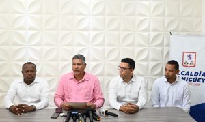 Dos hombres son acusados de falsificar sello y tickets de combustible en Alcaldía de Higüey