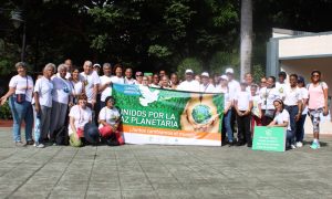 Bosque Sagrado y Adasec realizan caminata por la paz y el medio ambiente