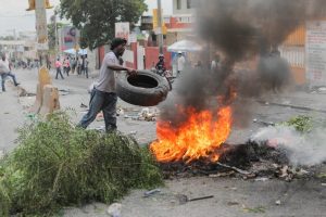 Haití vive un nuevo paro en medio de acuciante crisis