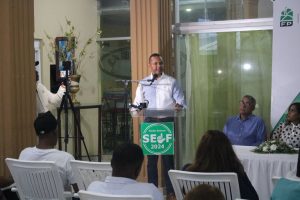 Comunicador Alexander Valenzuela anuncia buscará diputación por San Juan