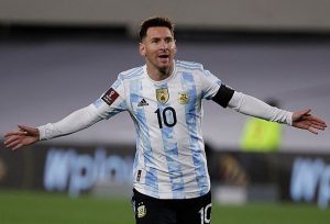 La Argentina de Messi busca igualar la serie invicta de España y Brasil