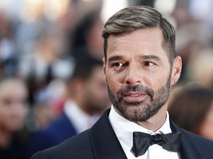 Ricky Martin "es incapaz de hacerle daño" a un ser humano, dice hermano menor