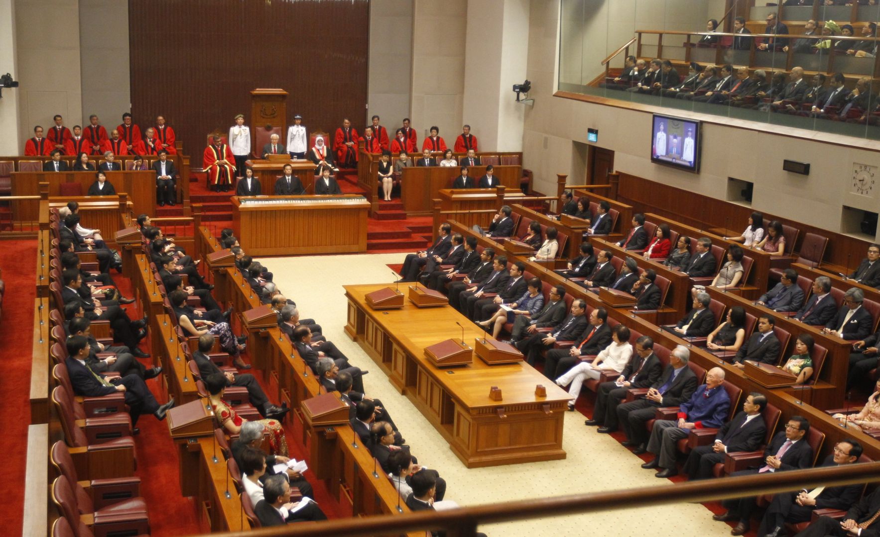 Parlamento de Singapur debate derogar Ley que penaliza el sexo