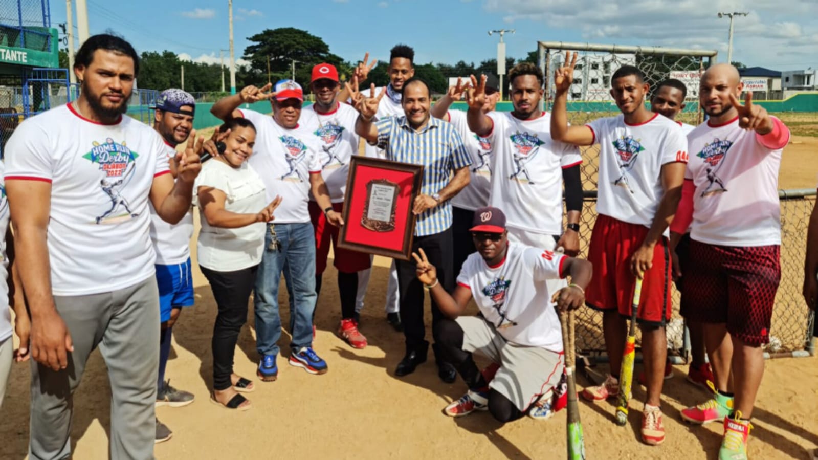Venezolano Salvador Pérez participará en el Derby de Jonrones - Momento  Deportivo RD