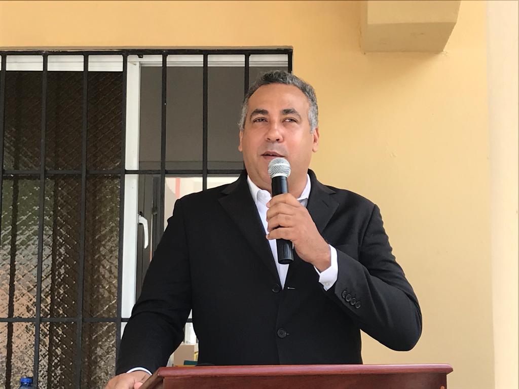 Alcalde de Bayaguana: Ministro de Medio Ambiente soltó Monte Plata a su suerte Alcalde de Bayaguana: Ministro de Medio Ambiente soltó Monte Plata a su suerte