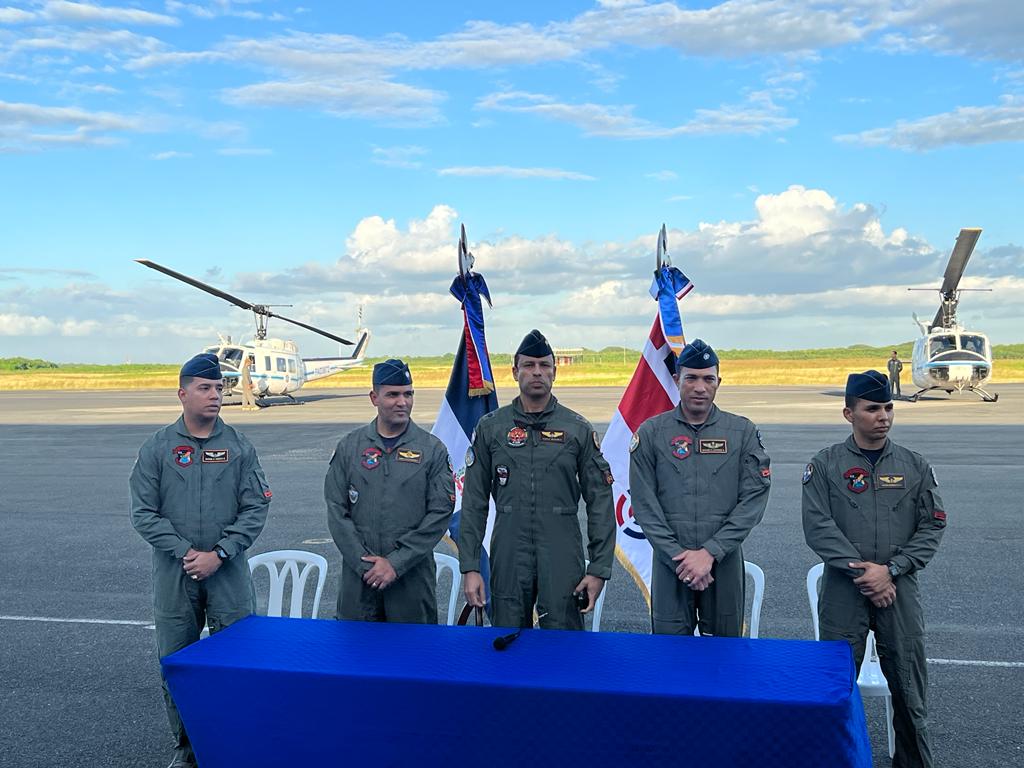 (VIDEO) La Fuerza Aérea recibe un par de modernas aeronaves para seguir