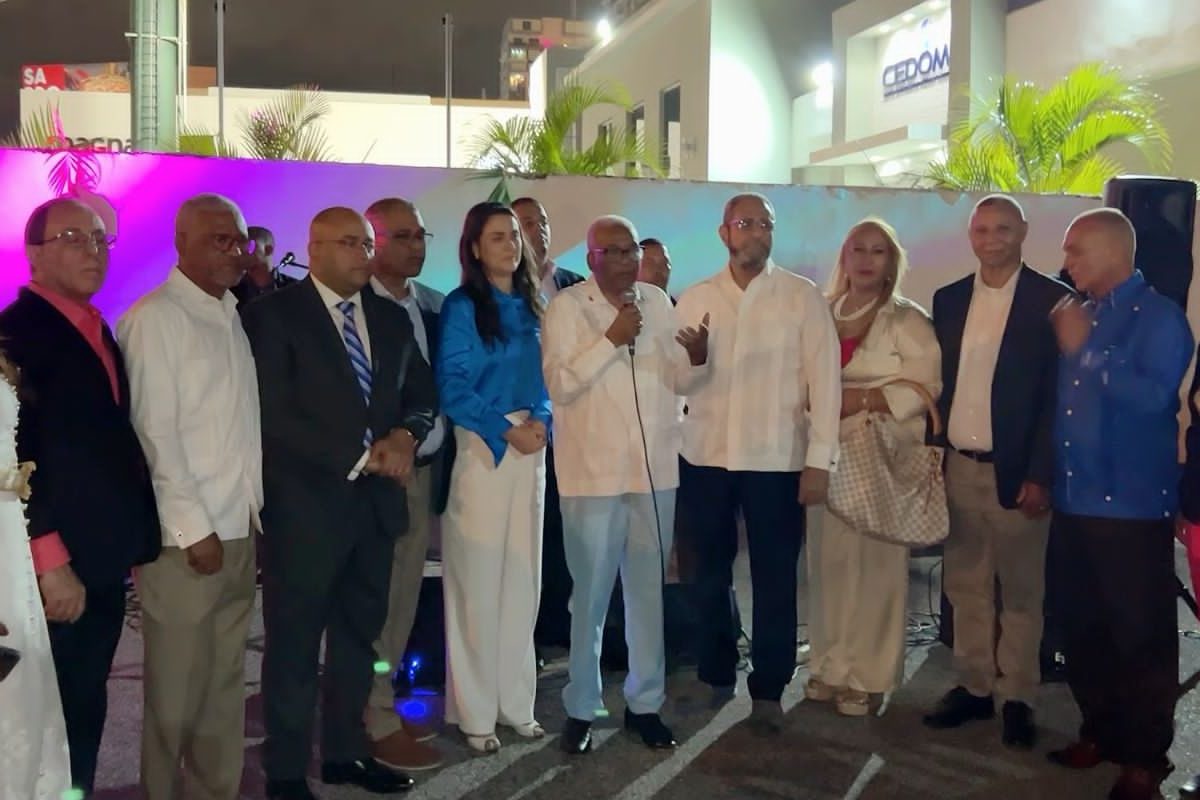 Juan Rosa realiza cena navideña con representantes de movimientos en ...
