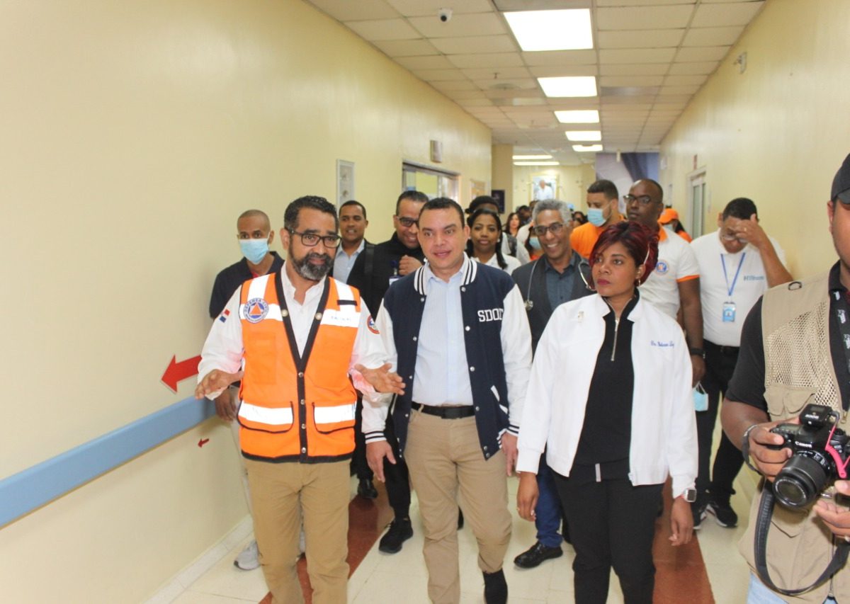 Director Hospital Ney Arias Lora dice que áreas fueron reforzadas para feriado de Año Nuevo