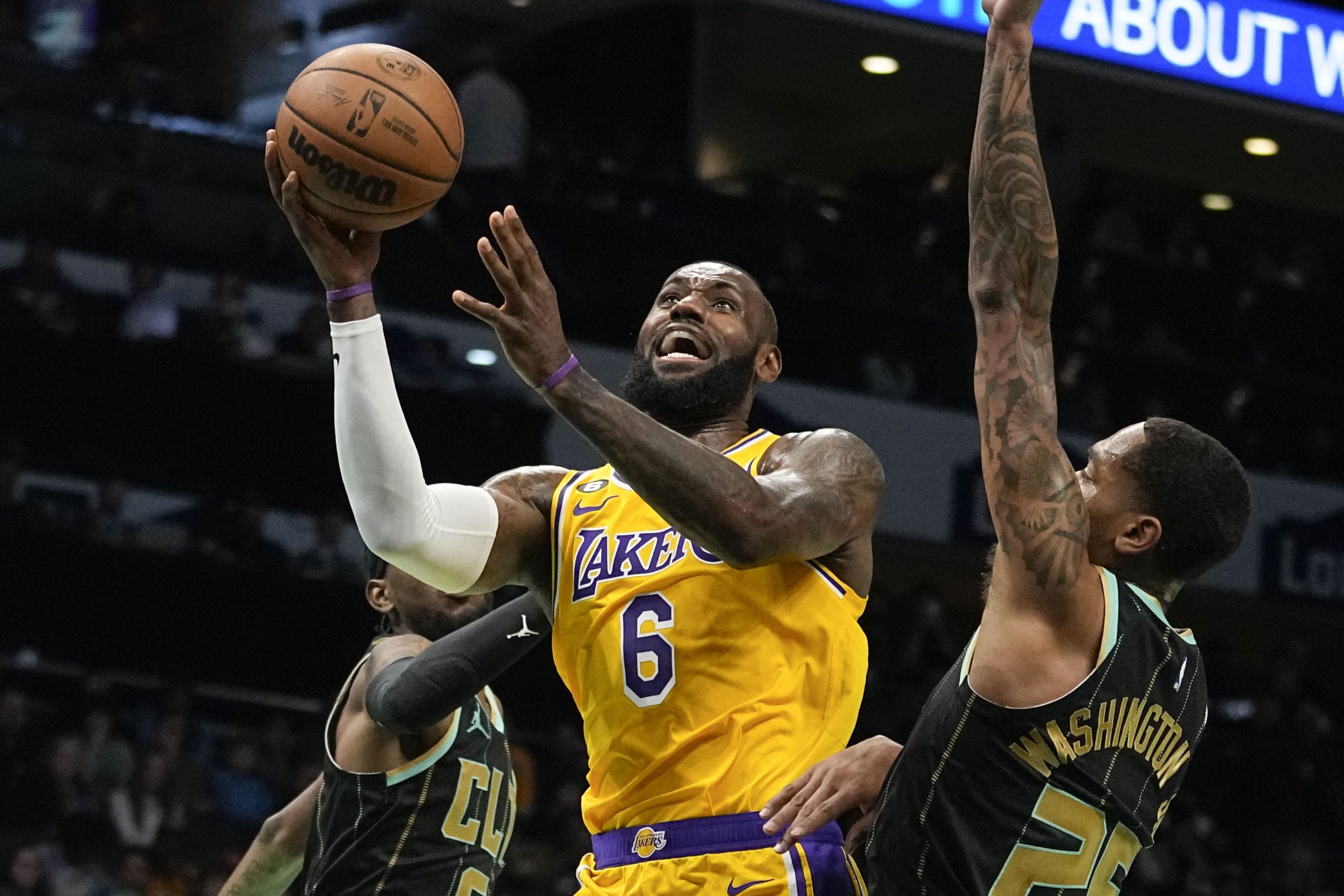 Lebron Anota 43 Puntos Y 11 Rebotes En La Victoria Los Lakers 3952