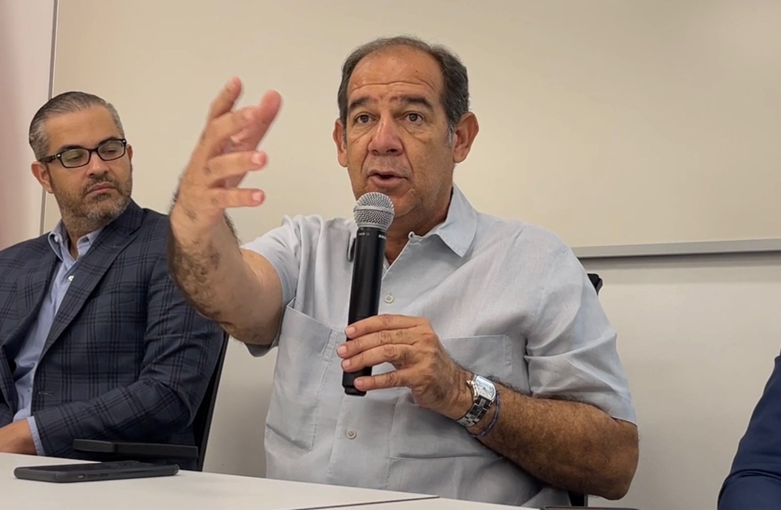 Ante daños provoca el foam, viceministro pide al gobierno dejar de usarlo y comprar productos reciclables Ante daños provoca el foam, viceministro pide al gobierno dejar de usarlo y comprar productos reciclables