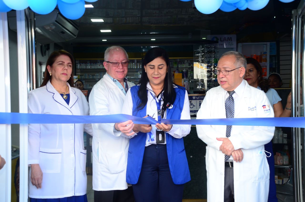 Inauguran nueva emergencia y una farmacia en el Policlínico La Vega ...