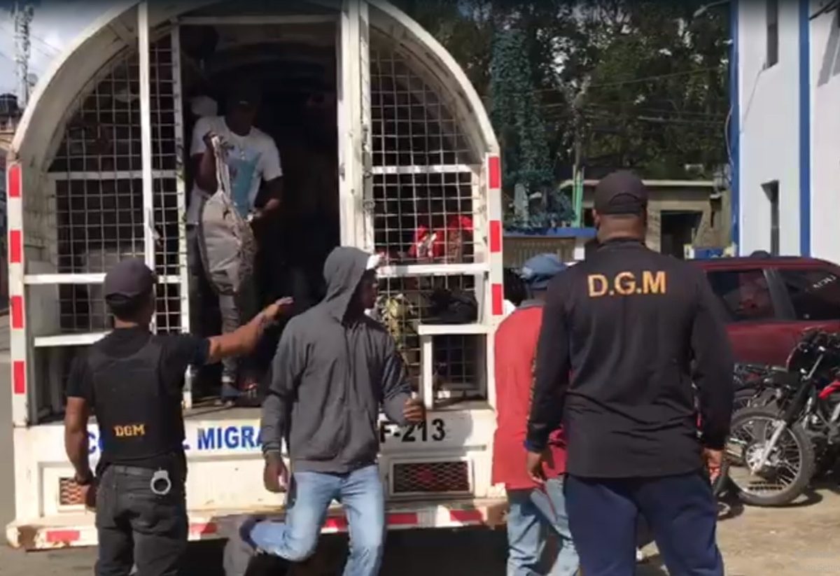 (VIDEO) Migración retoma operativos de inmigrantes ilegales en Constanza