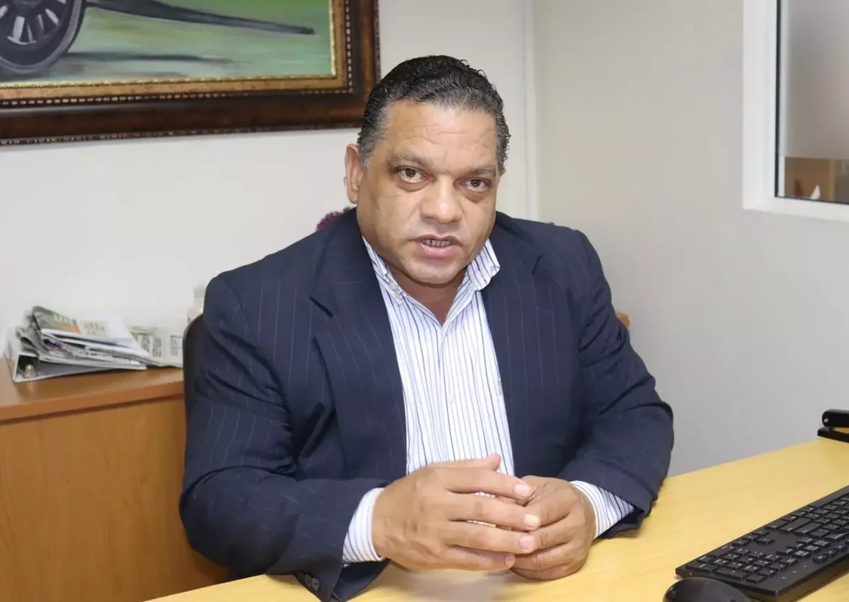 Sindicalista Mario Díaz critica y desautoriza a Surún sobre inspección vehicular