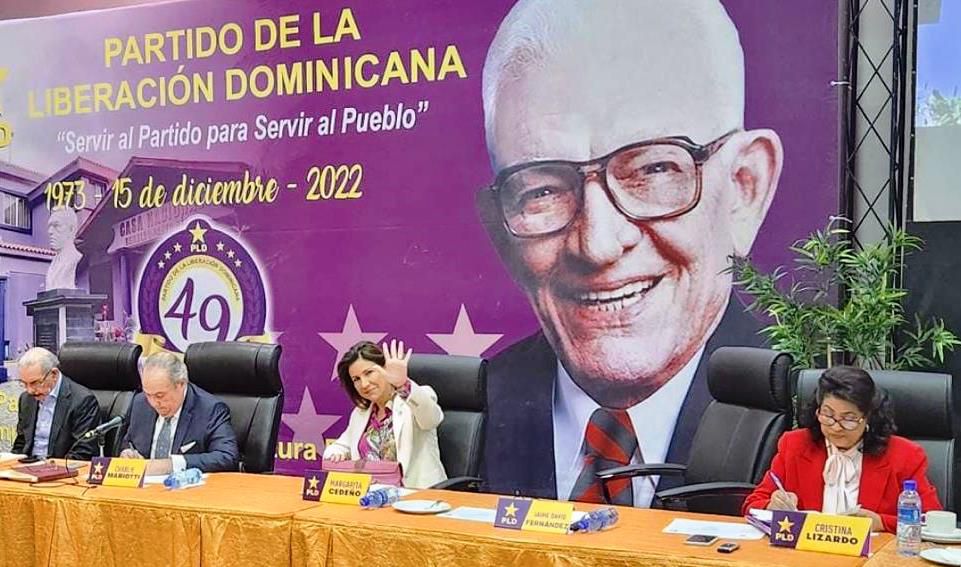 (VIDEO) Reaparece Margarita en reunión del Comité Político del PLD El