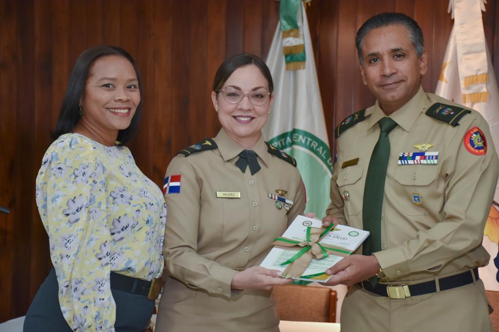 Revista del Hospital Central Militar analiza impacto de la pandemia en el consumo del alcohol