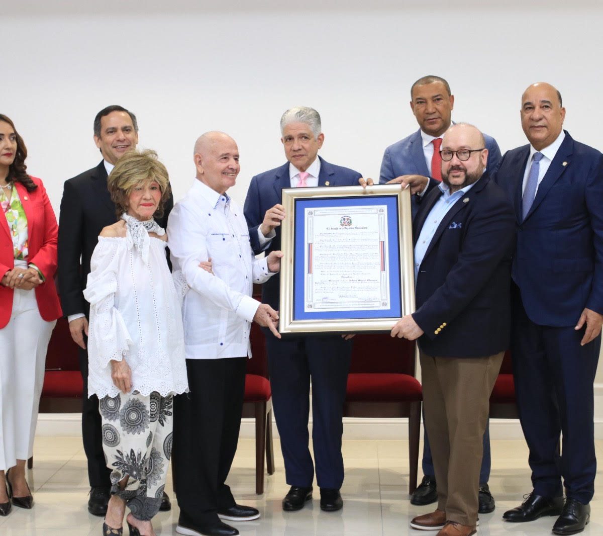 Senado reconoce al magistrado Antonio Manuel Florencio Estrella por su trayectoria profesional y patriótica 
