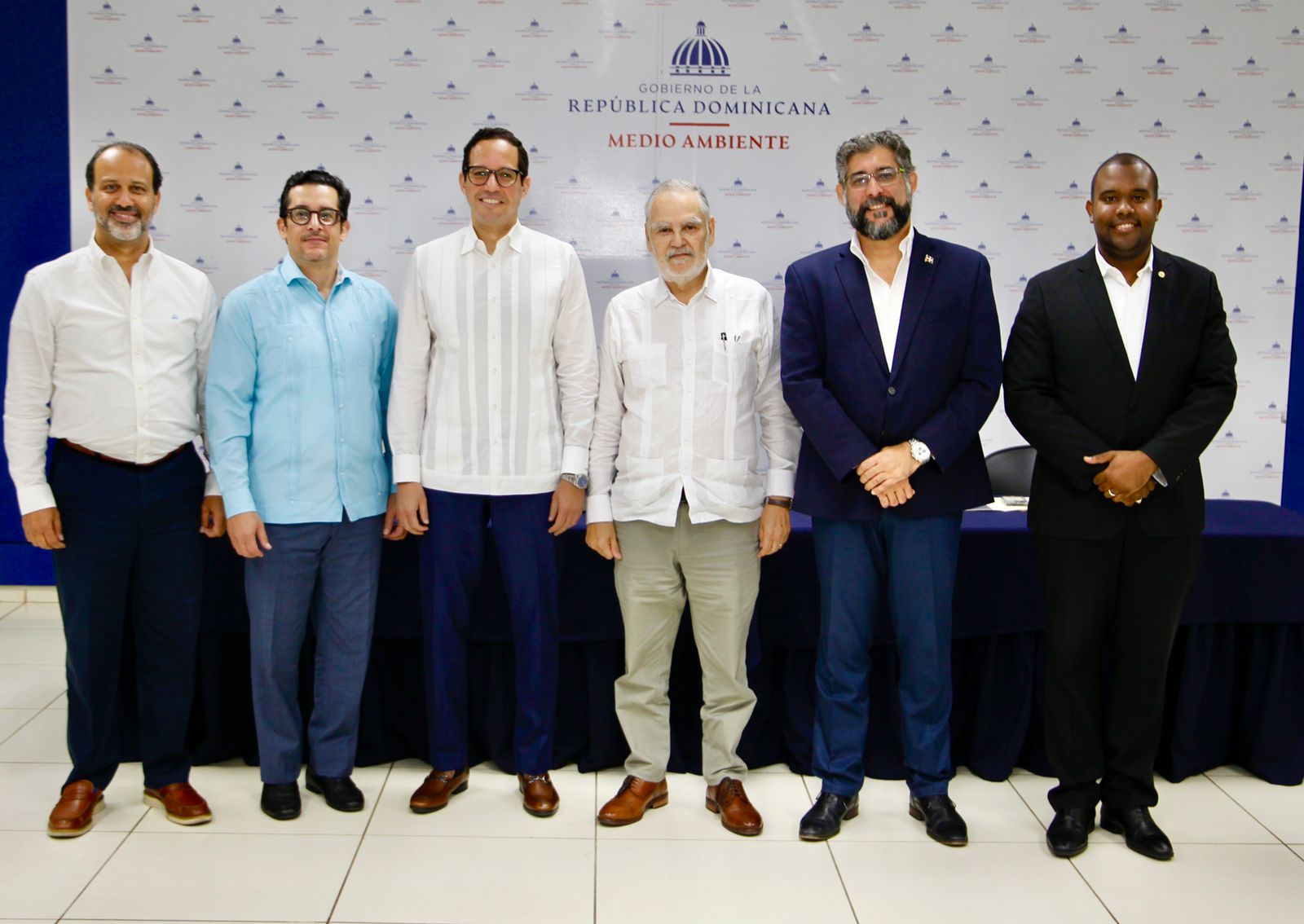 Entregan al Ministerio de Medio Ambiente títulos de áreas protegidas de Pedernales