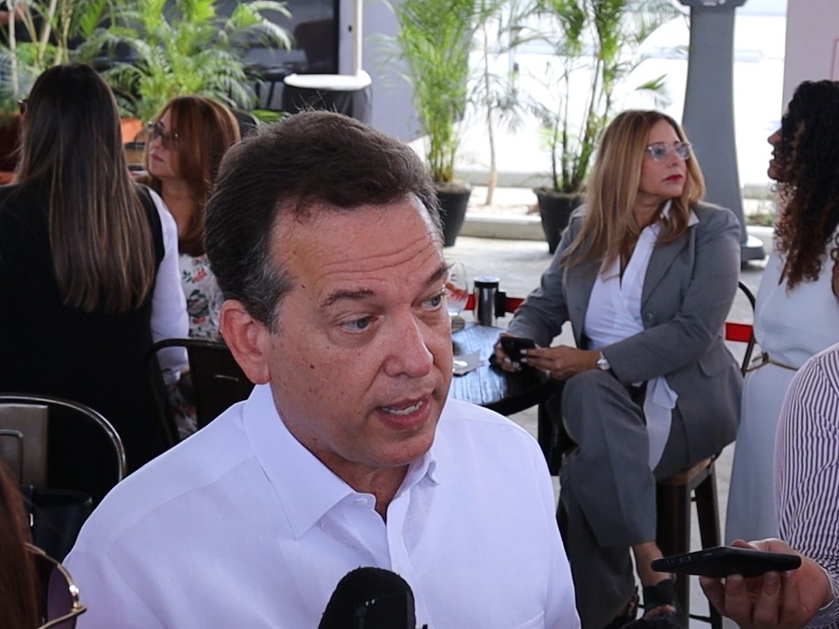Ito Bisonó resalta logros del Gobierno en creación de empleos y estabilidad económica