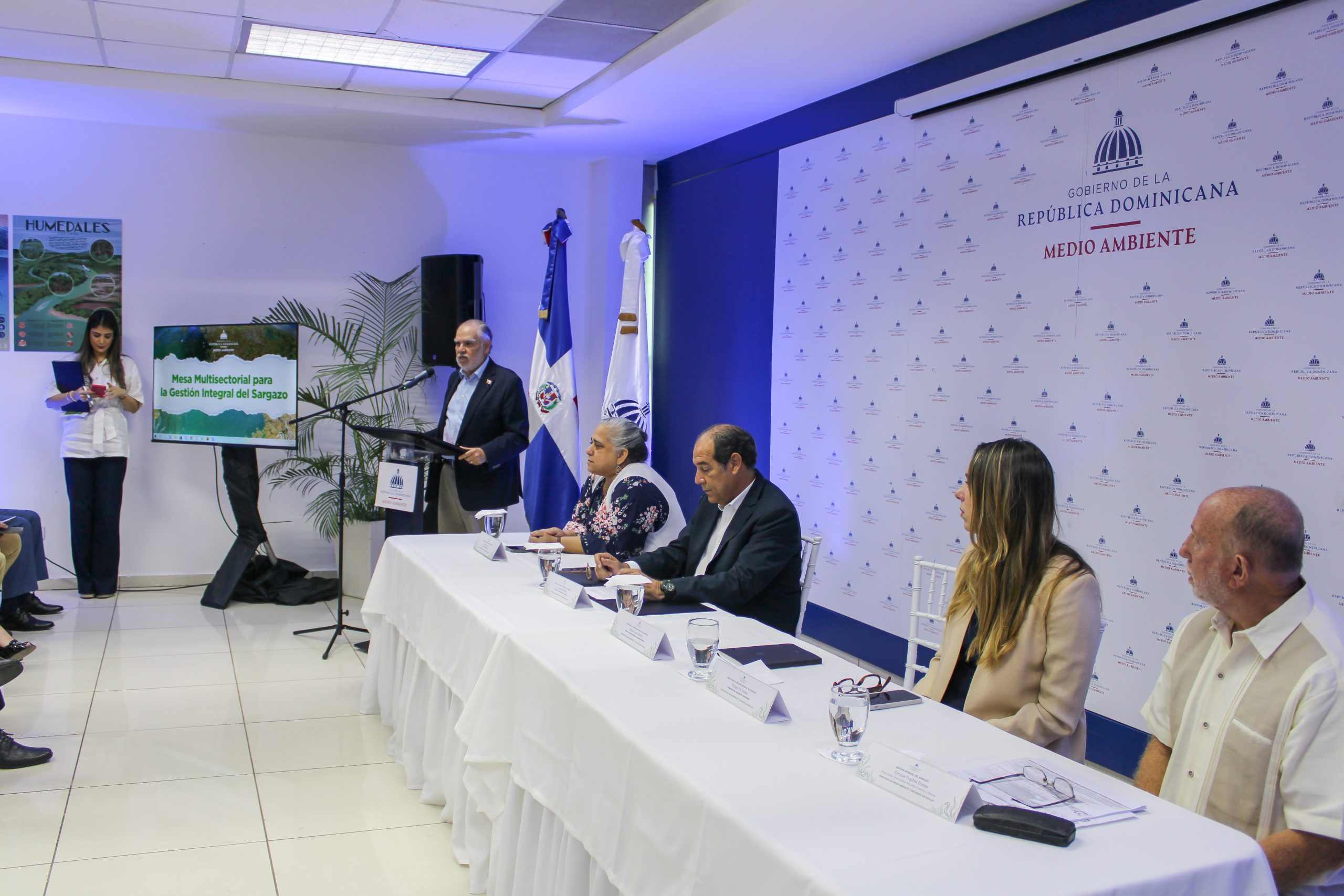 Medio Ambiente instala Mesa Multisectorial para la Gestión Integral del Sargazo