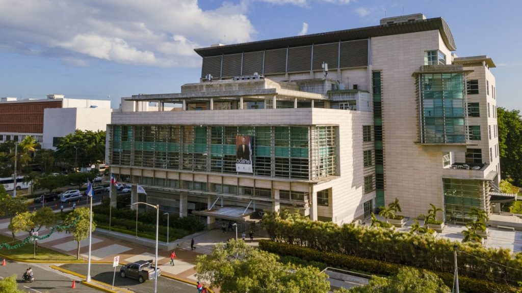 Fachada del edificio que aloja a la Procuraduría General de la República | Foto: Fuente externa