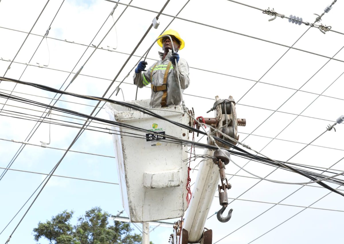 Edeeste concluye primera etapa de rehabilitación a redes eléctricas en SPM