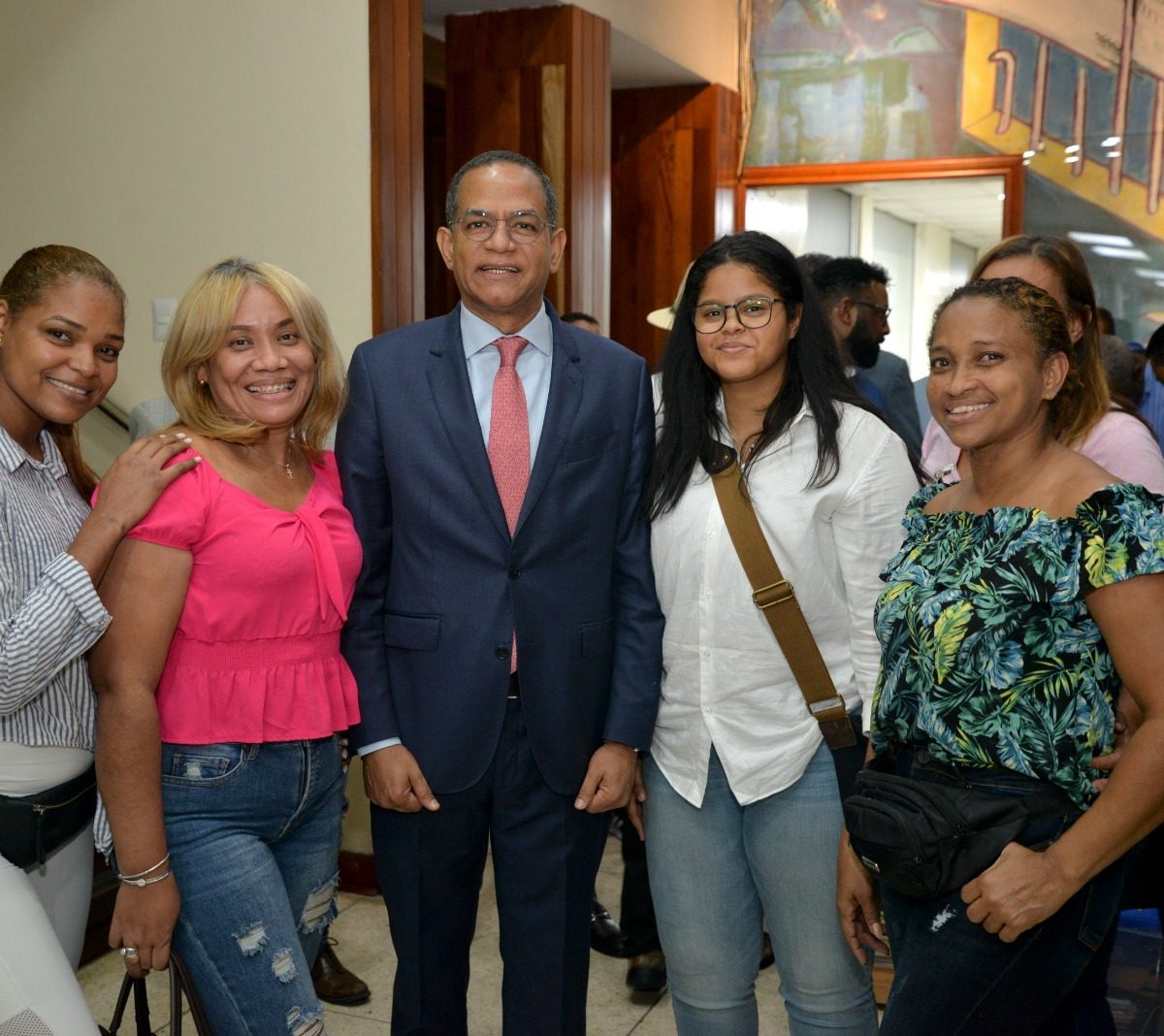 Justicia Social aboga por más derechos y protagonismo de la mujer dominicana