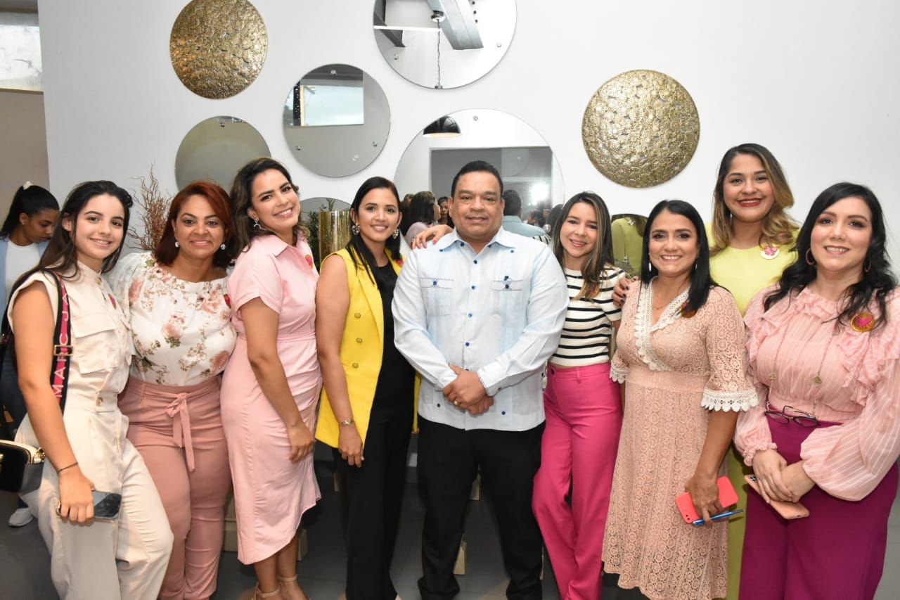 Movimiento en apoyo al presidente Abinader realiza conversatorio “ La Vivencia de Emprender”