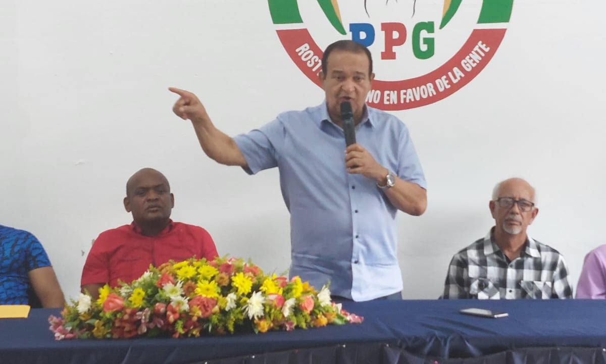 Antonio Marte advierte que revisión vehicular está condenada al fracaso
