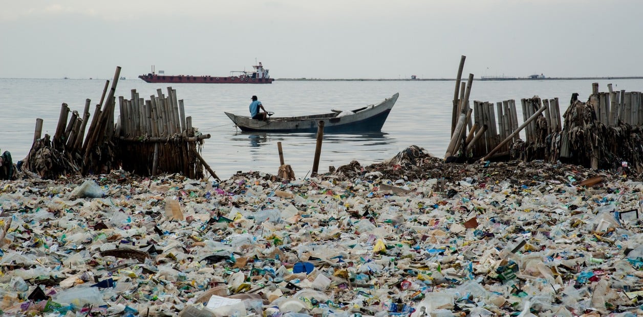 El Ródano transporta cada año 880 millones de plásticos del lago Lemán al mar El Ródano transporta cada año 880 millones de plásticos del lago Lemán al mar