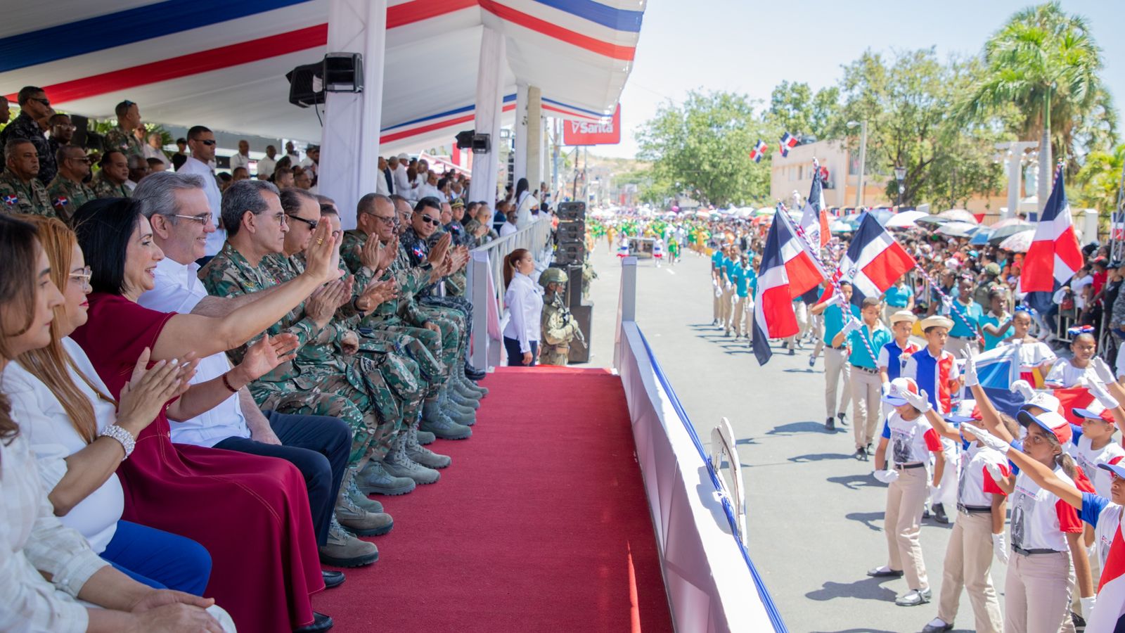 Abinader encabeza actos por el 179 aniversario de la Batalla de Azua