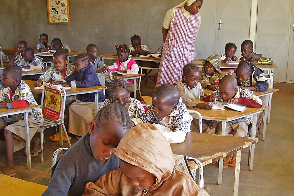 Cerrada una de cada cuatro escuelas en Burkina Faso por violencia yihadista