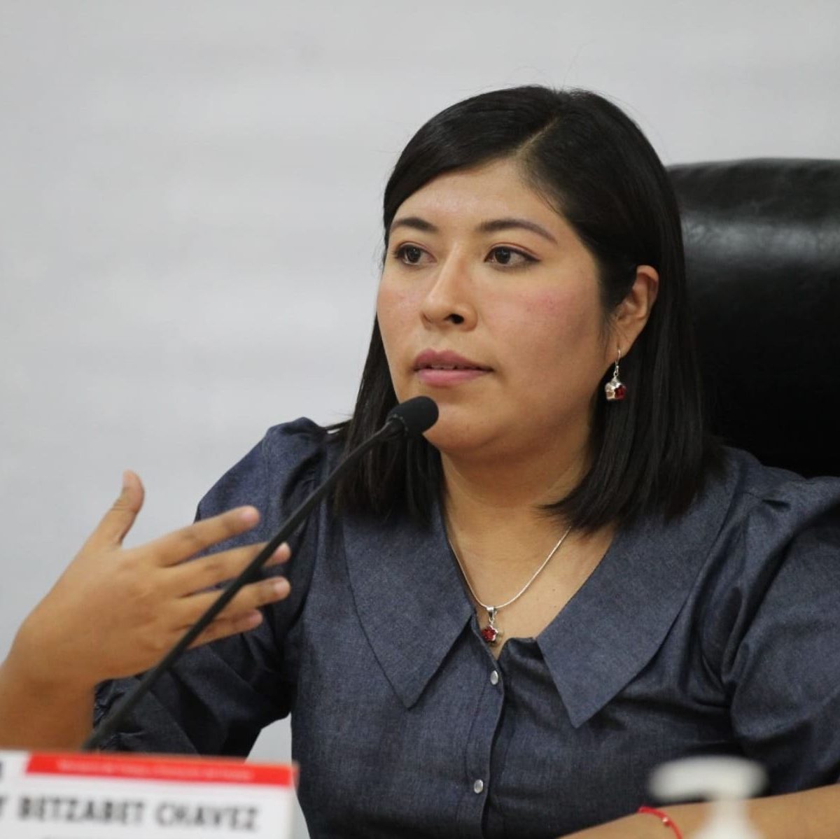 Ex primera ministra de Perú pide al Congreso aprobar acusación en su contra