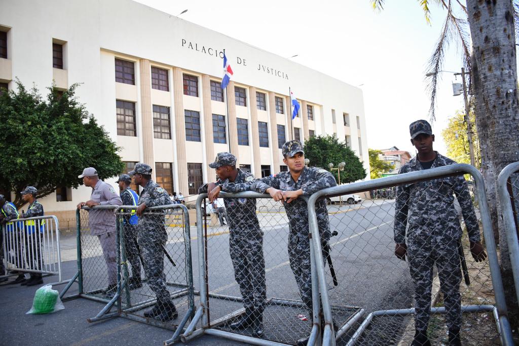 Video Aumentan La Seguridad En El Palacio De Justicia Por Audiencia