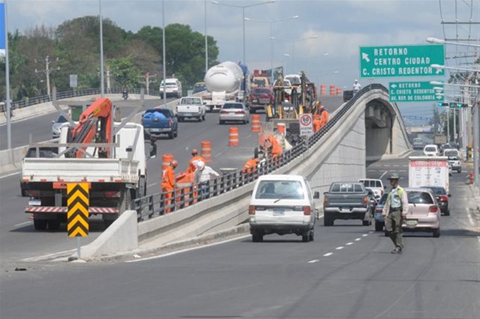 Obras Públicas cerrará a partir de este lunes túneles y elevados del GSD por mantenimiento 