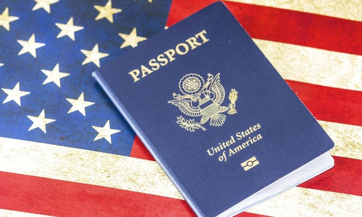 EE.UU. sube precios de visas de turistas, estudiantes y trabajadores temporales