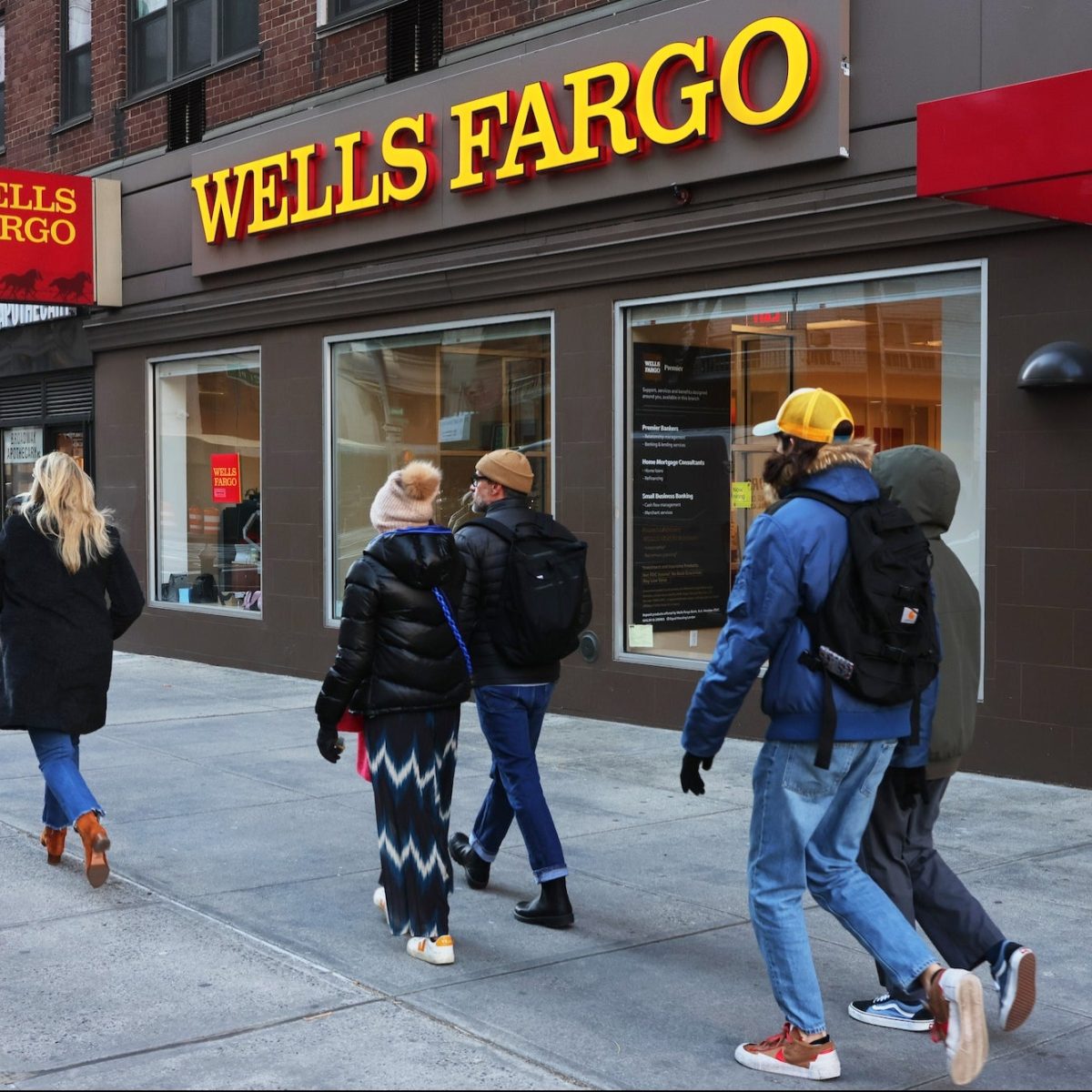 Banco Wells Fargo, multado con 98 millones de dólares por violar sanciones de EE.UU.