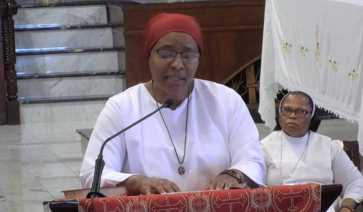 Iglesia Católica pide atender a mujeres víctimas de cesáreas y feminicidios en Sermón Siete Palabras