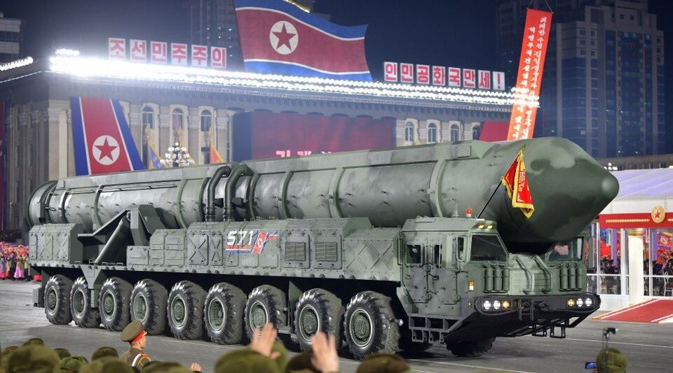 Pionyang anuncia que posee nuevo misil de largo alcance de combustible sólido