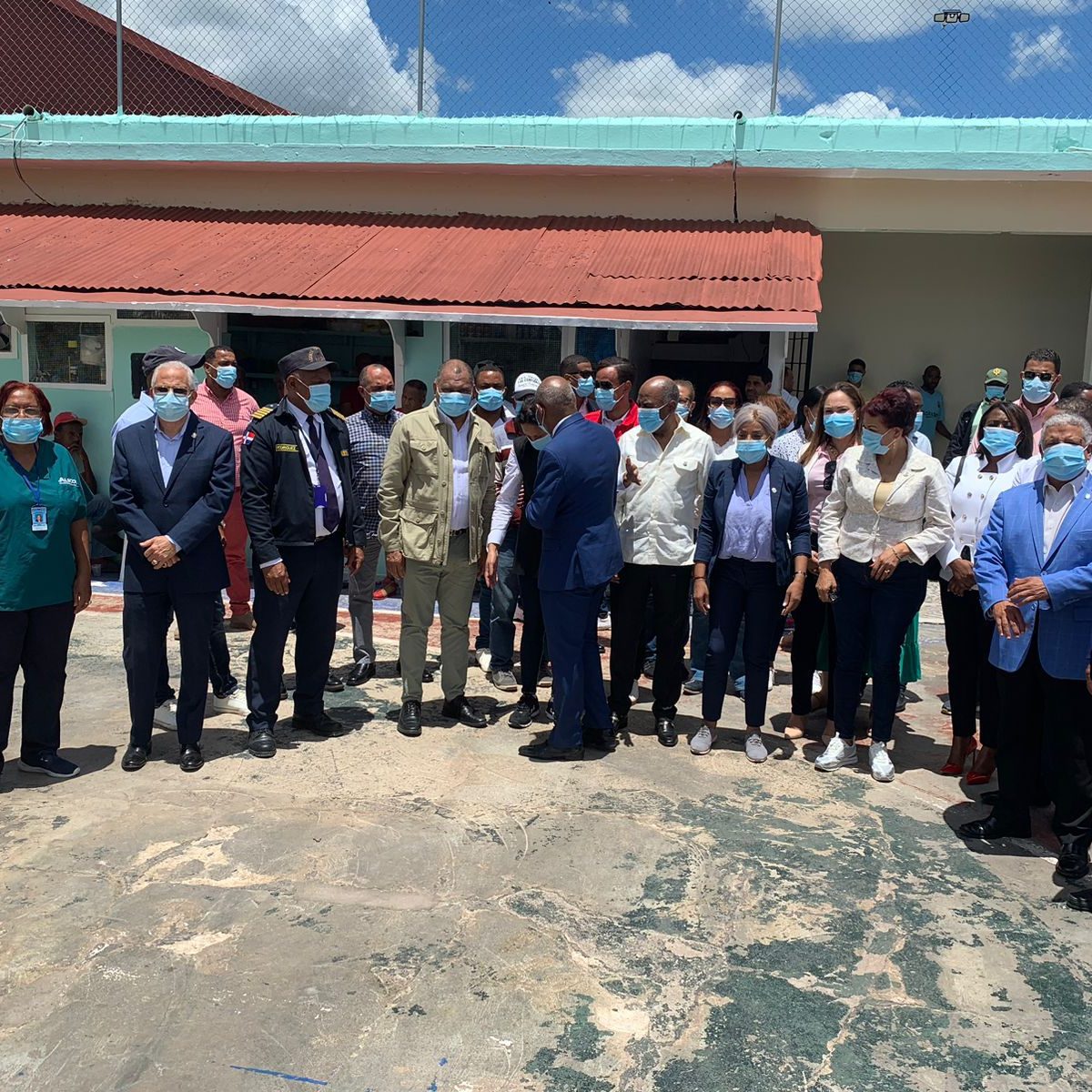 Servidores públicos visitan fortaleza; buscan “aportar mejoras al sistema penitenciario”